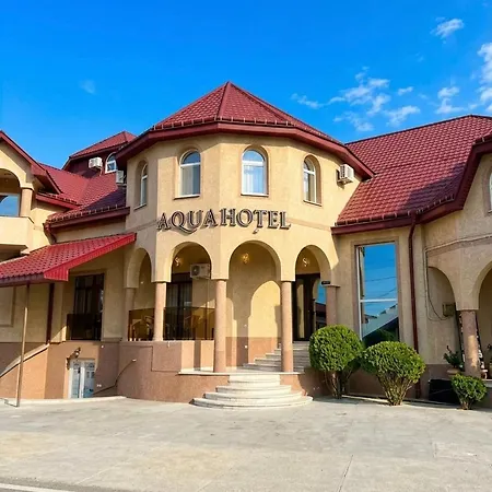 Aqua *